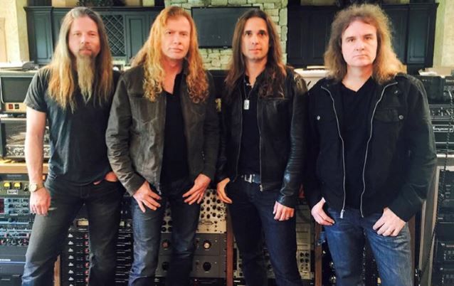 Megadeth: Videomaterial vom ersten Live-Auftritt im neuem Line-up