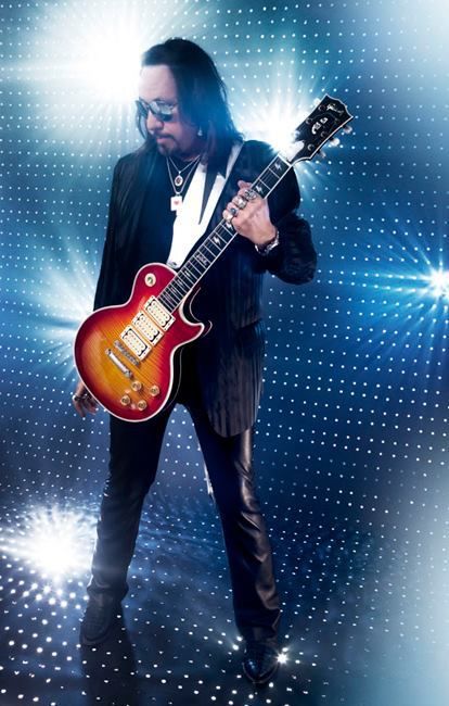 Kiss: Ace Frehley streamt 'Gimme A Feelin'' vom "Space Invader"-Album