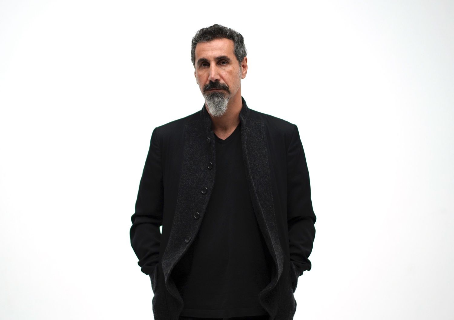 Serj Tankian an Covid-19 erkrankt