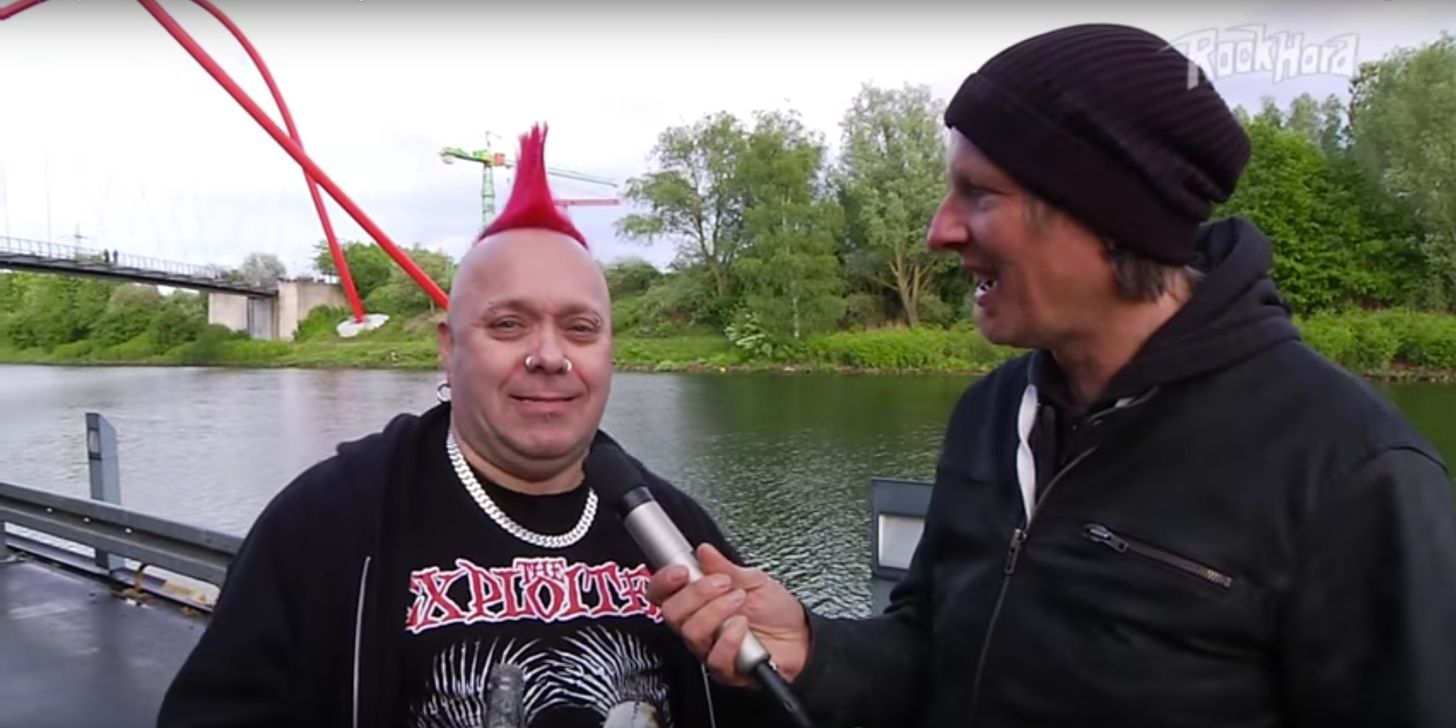 The Exploited: Wattie im Video-Interview beim Rock Hard Festival