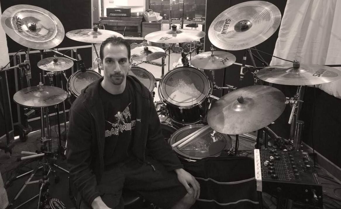 Jeff Singer ersetzt Drummer Shaun Steels