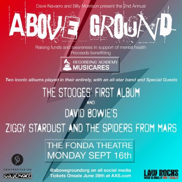 Dave Navarro covert David Bowies "Ziggy Stardust" bei Charity-Show