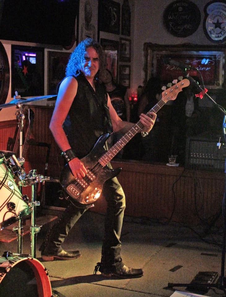 Bassist Rob Farr ist tot