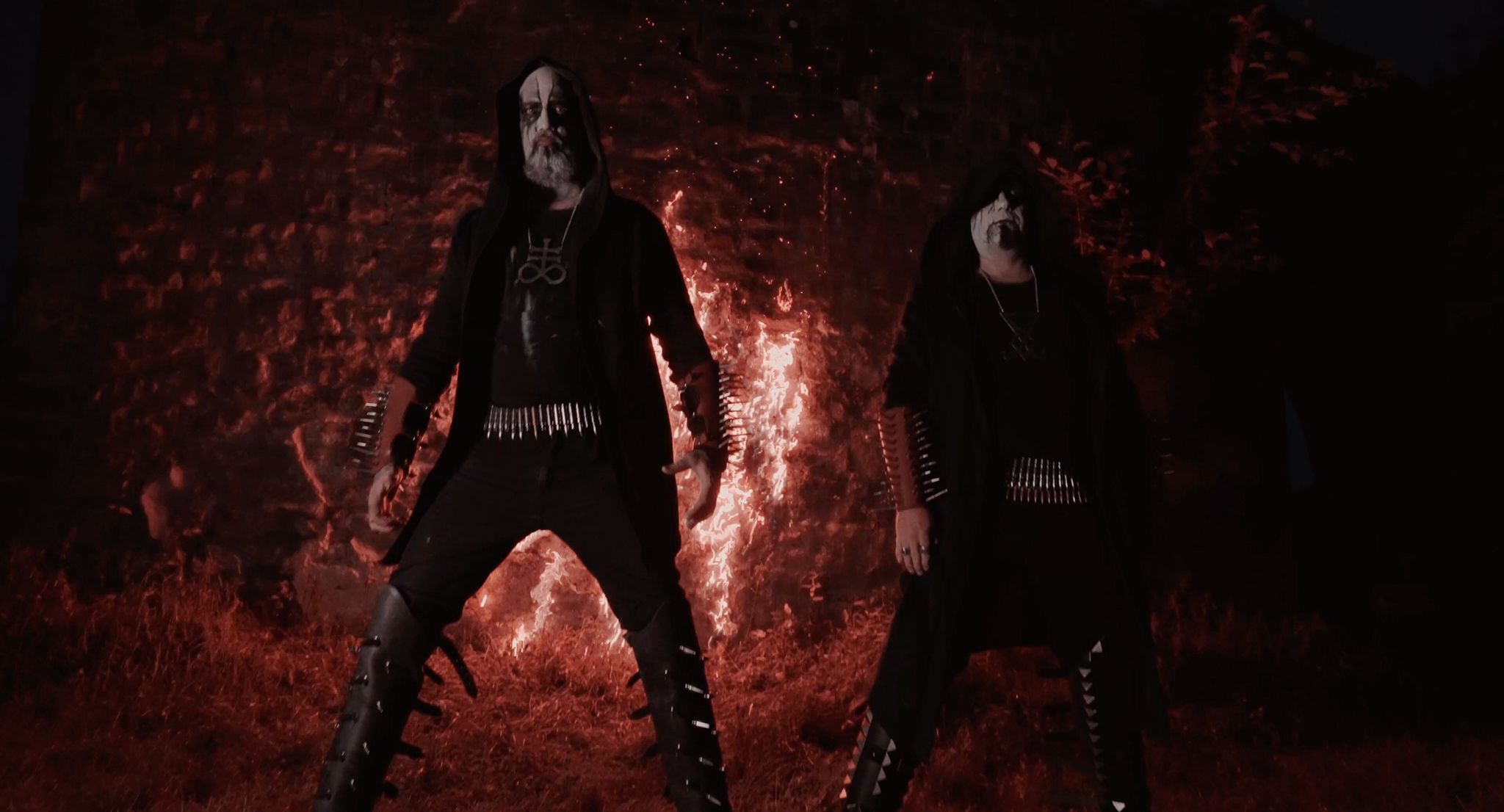 'Letters From The Devil' im Musikvideo