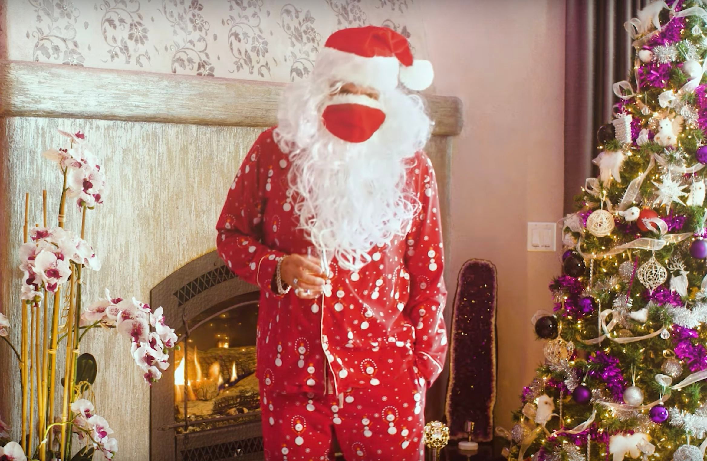 David Coverdale sendet Video-Weihnachtsgrüße im Santa-Kostüm