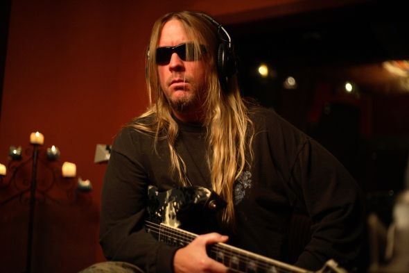 "Still Reigning"-Kollektion zu Jeff Hannemans Todestag veröffentlicht