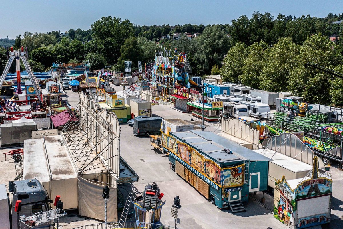 These rides and activities will be offered at the Heidenheim Volksfest ...