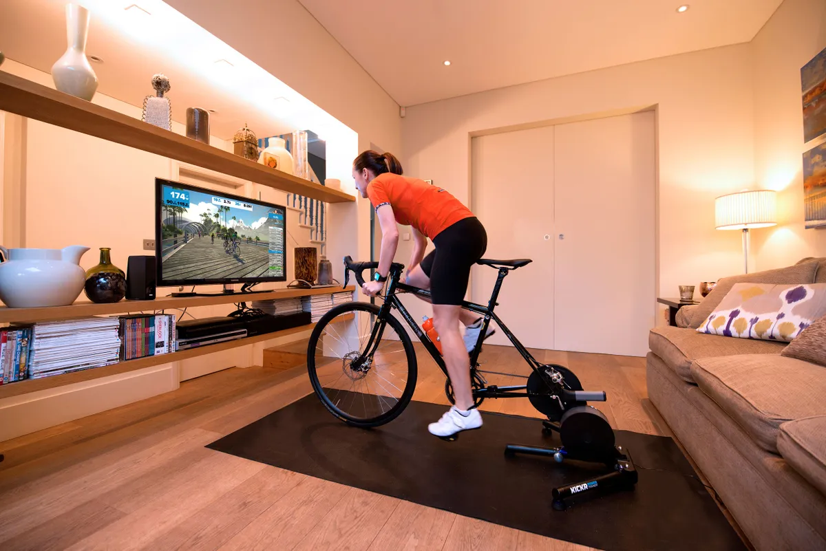 Video: Zwift - indoor cycling for everyone! - Mythos E-Bike