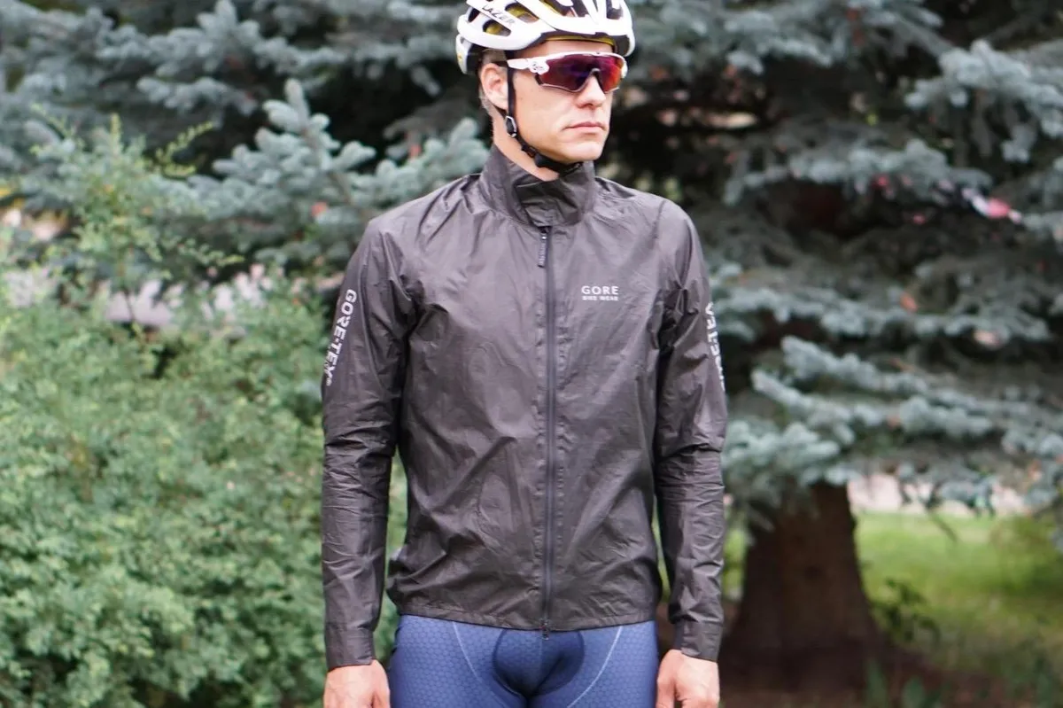 Gore's ShakeDry jackets are a go-to for many in BikeRadar's test team