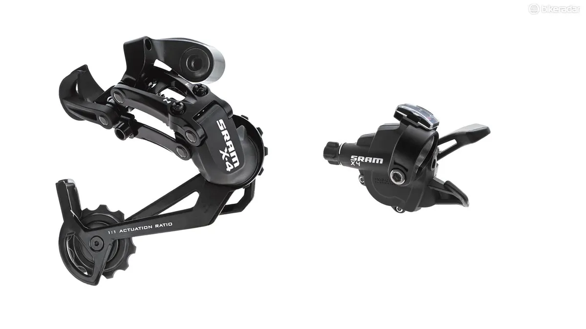 Just like SRAM X3 , X4 also isn't a true groupset. With just a shifter set and rear derailleur on offer, it's normal to see other brands mixed in with SRAM X4 parts