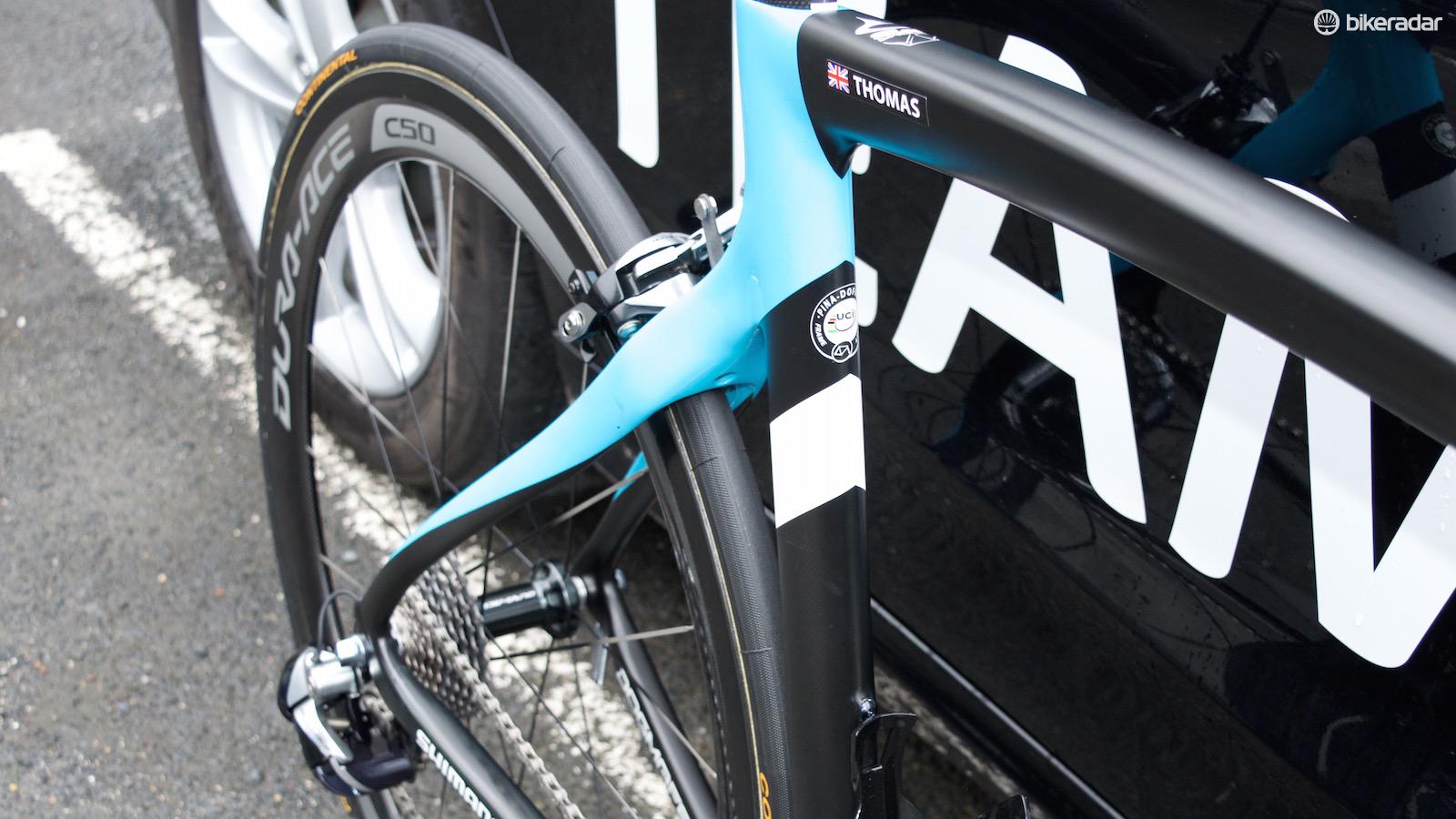 Up close Geraint Thomas s Tour de France Pinarello Dogma F8 BikeRadar
