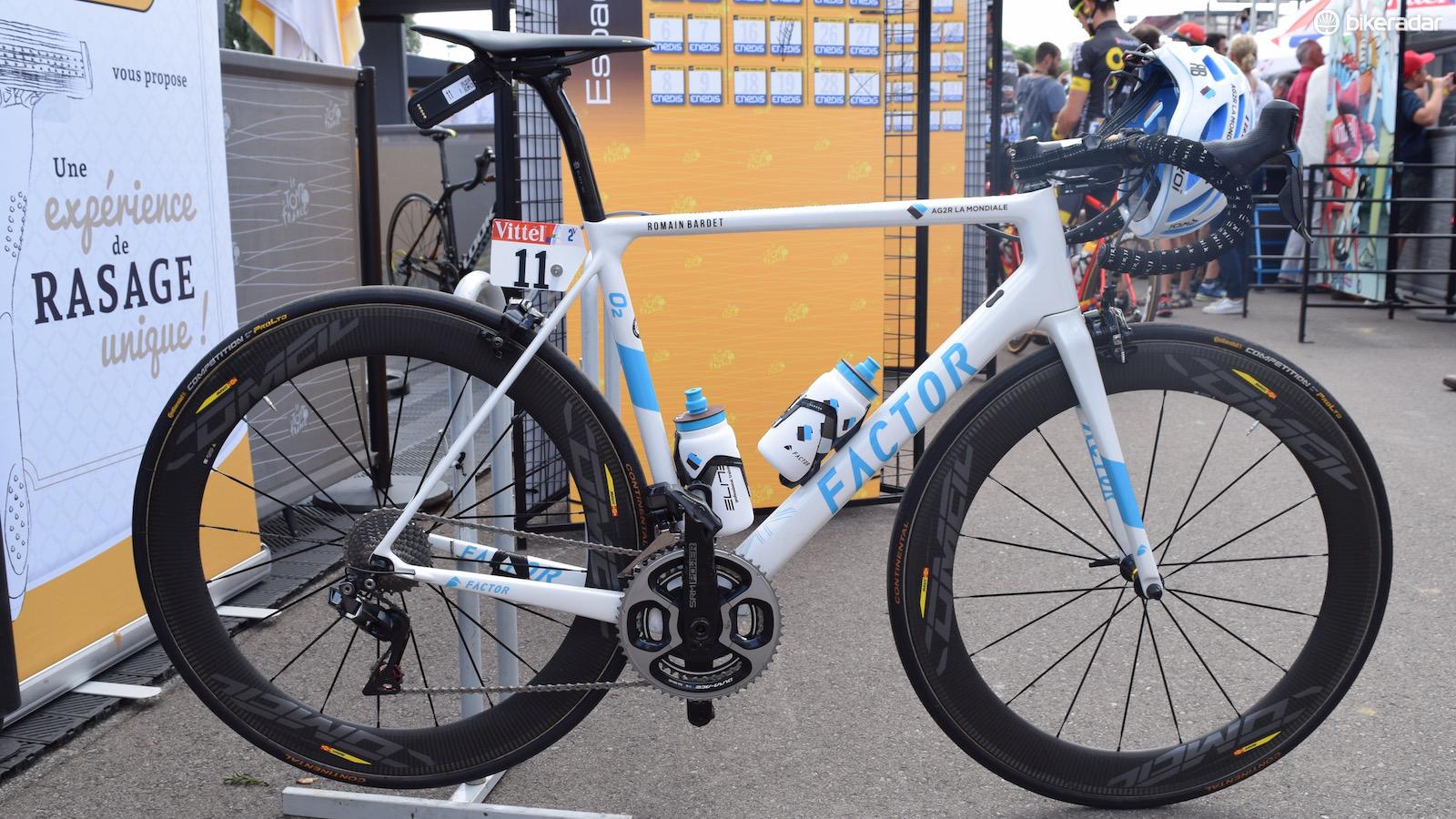 Romain Bardet’s custom painted Factor O2 - BikeRadar