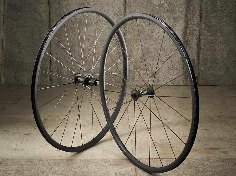 DT Swiss PR 1400 Dicut OXiC review | BikeRadar