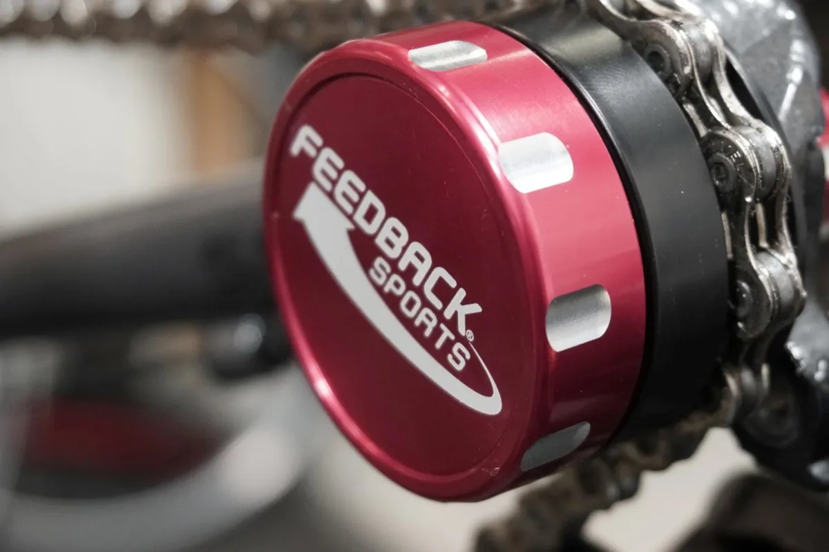 Make maintenance and cleaning easier with the Feedback Sports chain keeper.