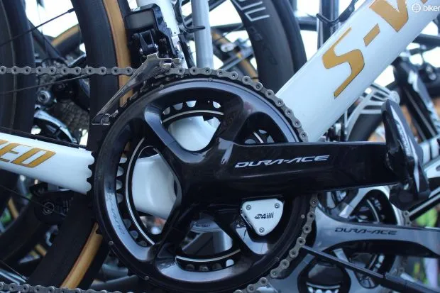 Boonen's S-Works Tarmac is equipped with Shimano Dura-Ace 9150 cranks and a 4iiii powermeter