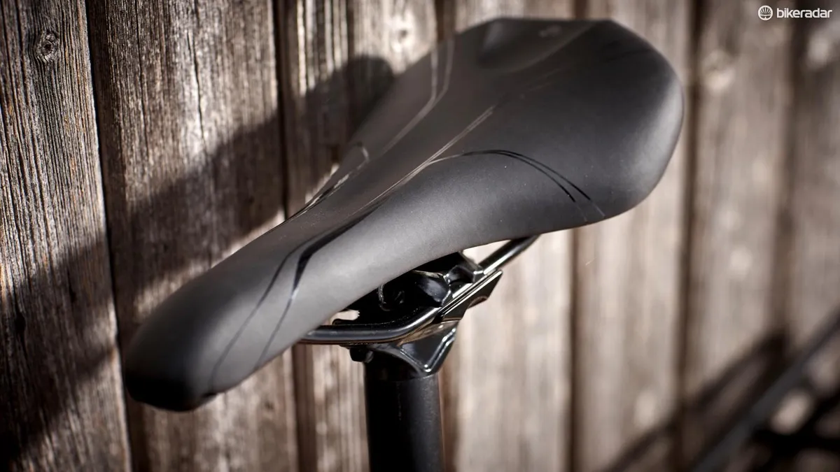 I had no issues with the saddle, from Bontrager, of course…