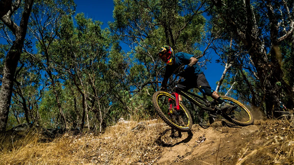 Sam Hill riding the new Dissent