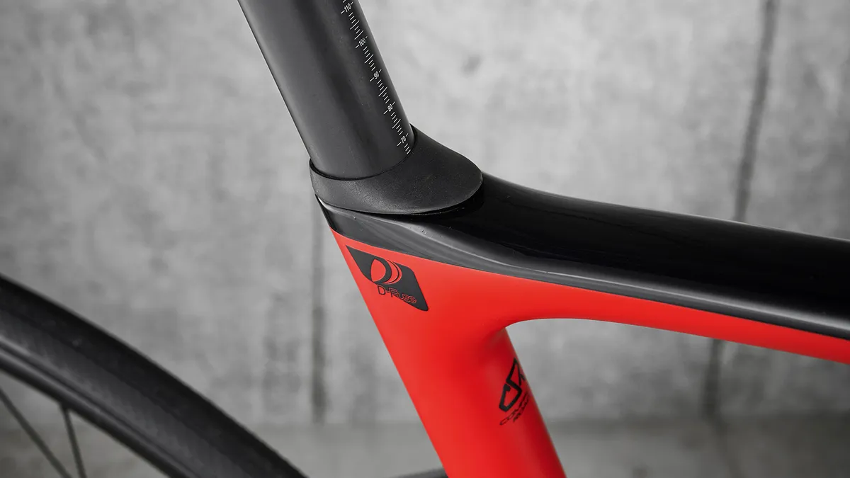D-Fuse seatpost on red and black road bike