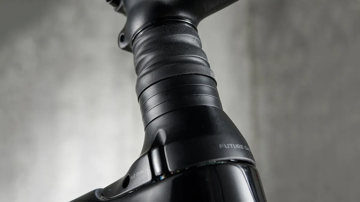 Head tube and Future Shock system