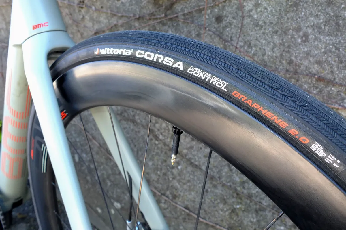 Tubeless tyre on BMC Roadmachine 01 road bike
