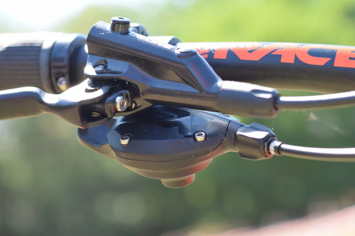 SX Eagle shifter nestled below a Deore brake lever