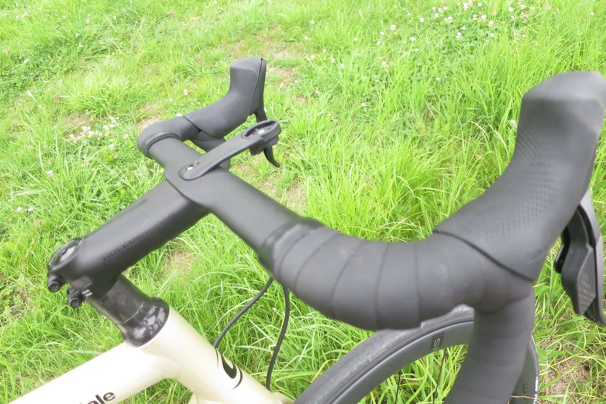 KNOT stem and SAVE bar on Cannondale CAAD13 Force eTap