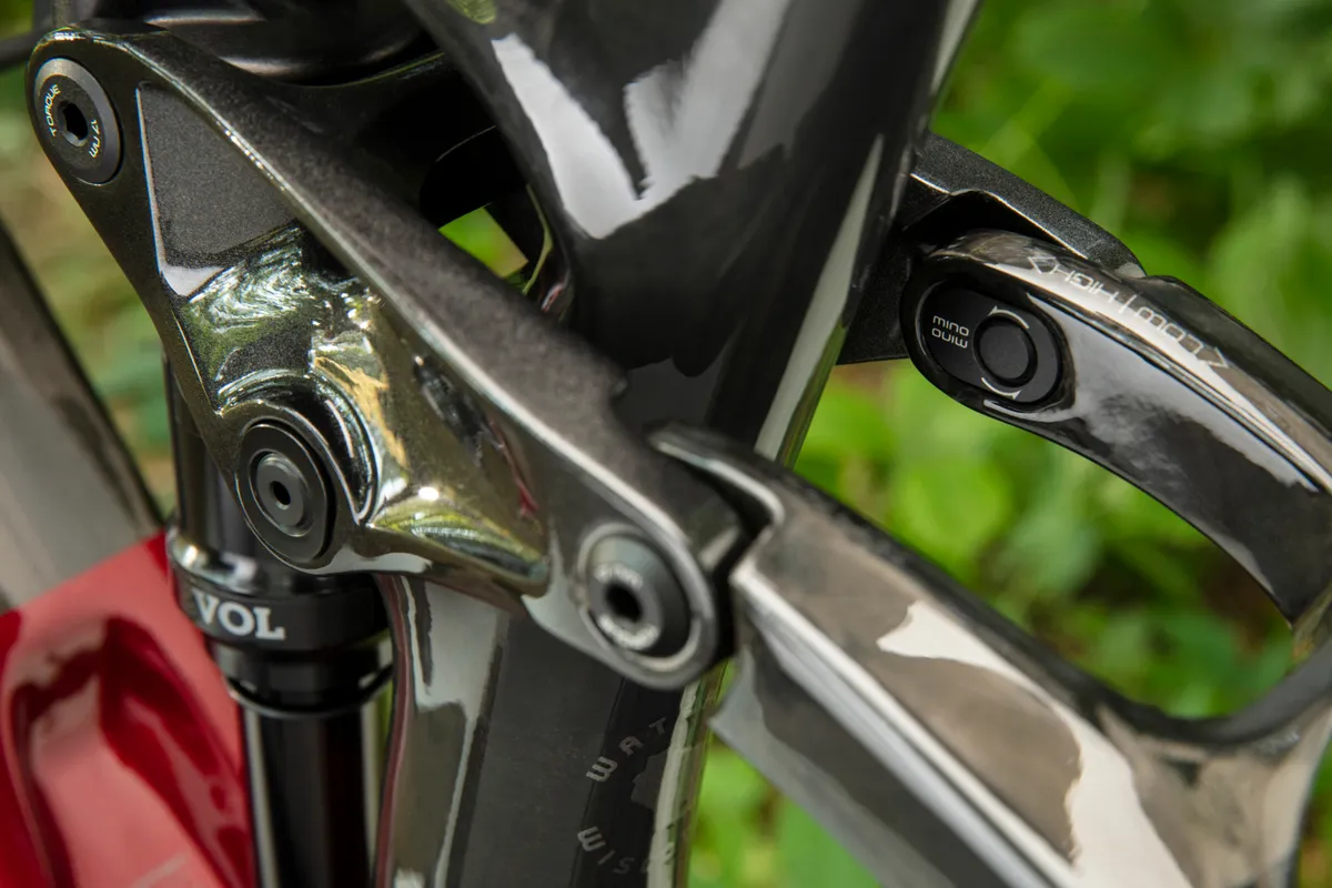 Trek Fuel EX mountain bike Mino Link geometry adjustment