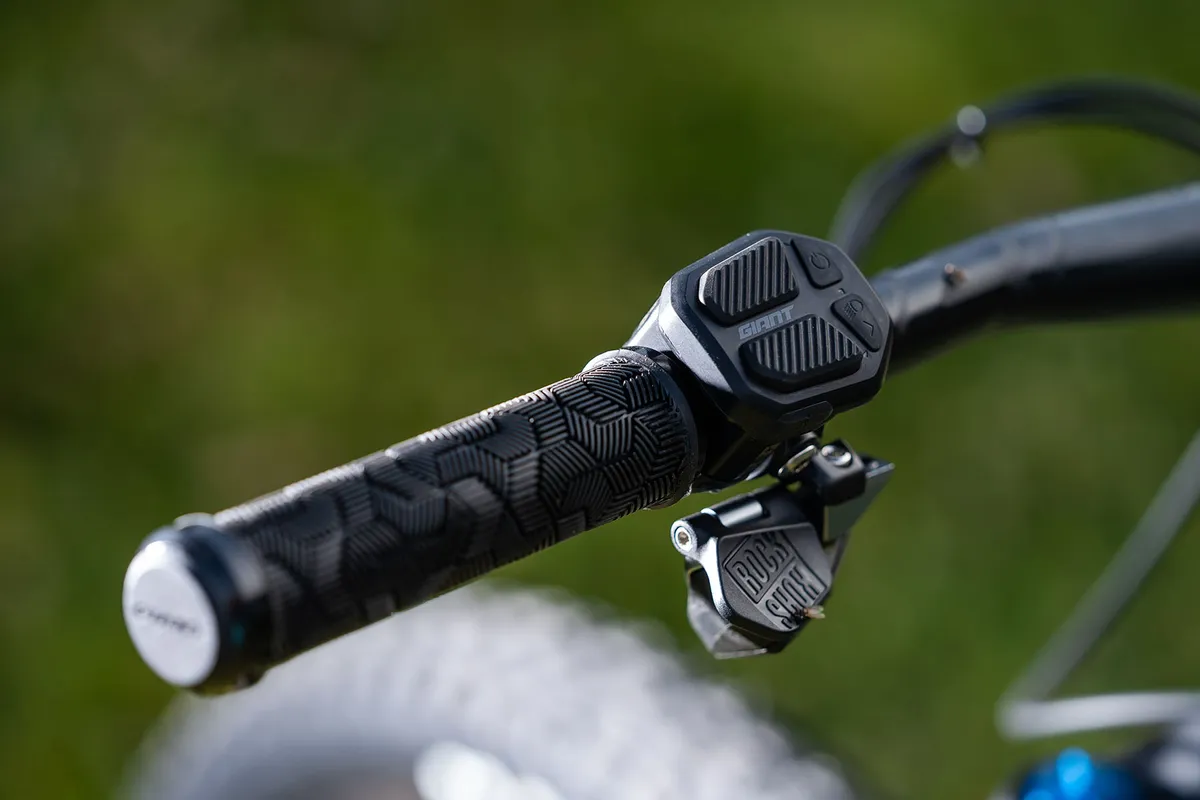 The RideControl 1 bar-mounted remote let's you toggle between the five motor modes with relative ease. There are small LED lights displaying what mode you're in and battery life on the remote, but they're not the easiest to see in bright sunshine