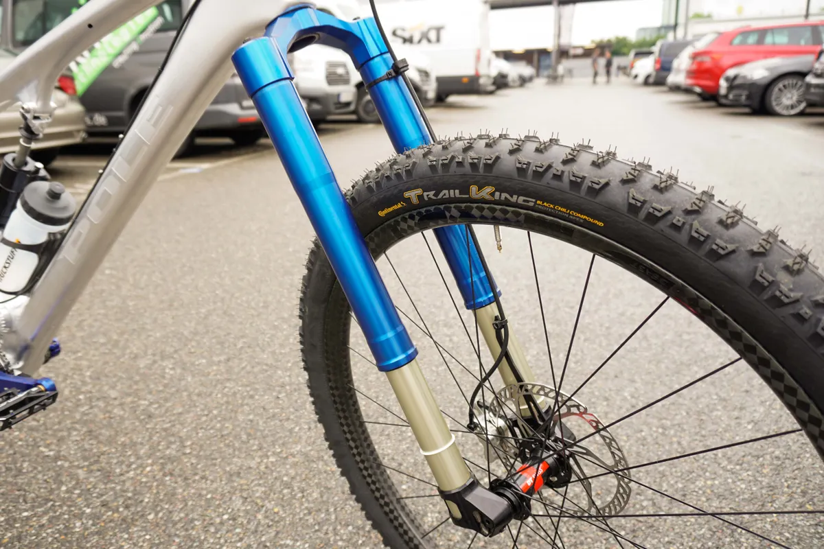 Intend Hero mountain bike suspension fork