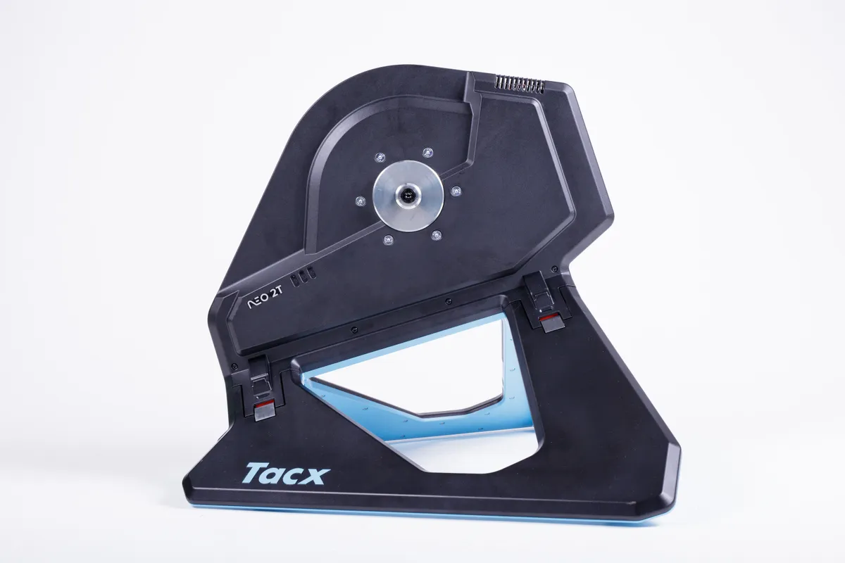 Tacx Neo 2T smart turbo trainer