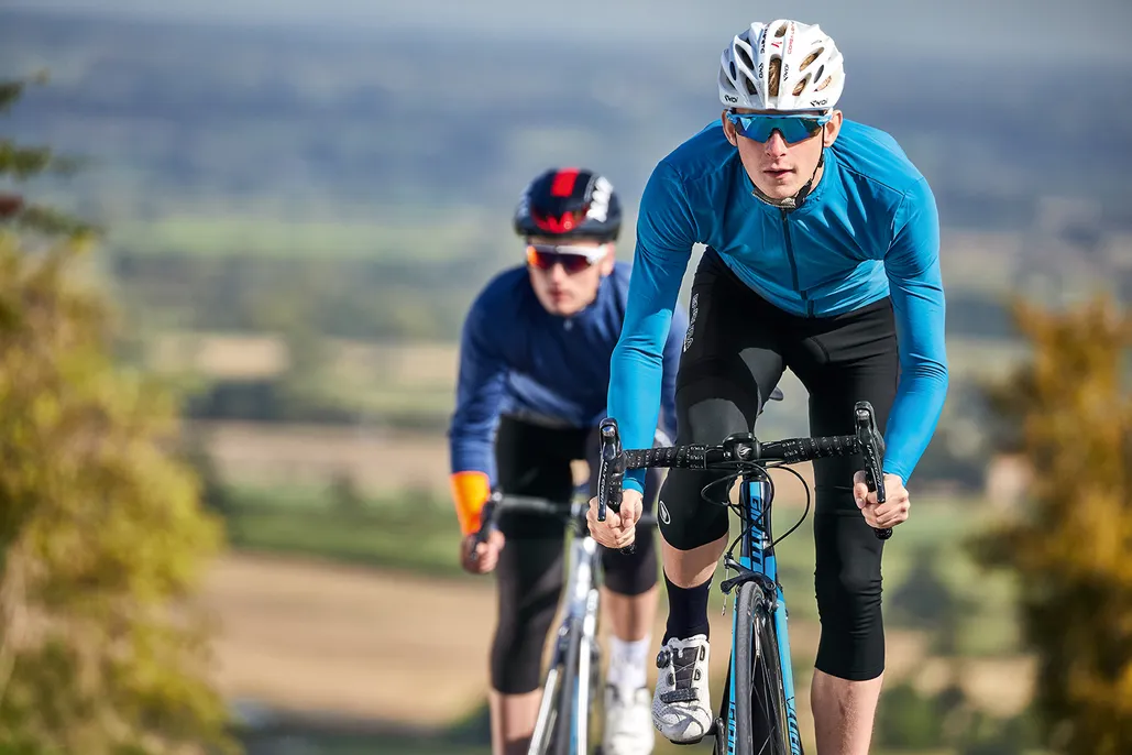 How to dress for cycling in the summer: a buyer's guide to staying cool on  the bike - BikeRadar