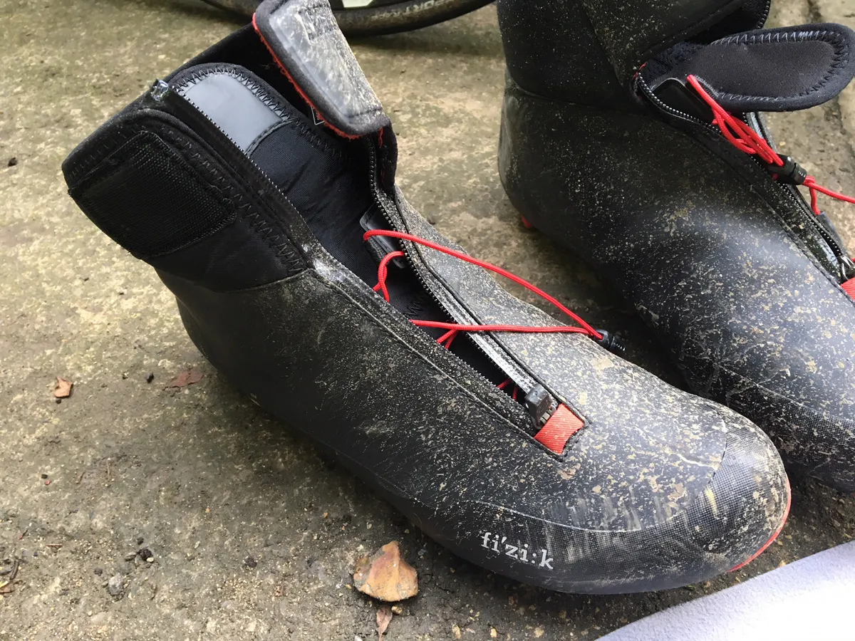 closure system for road cycling winter boot shoe