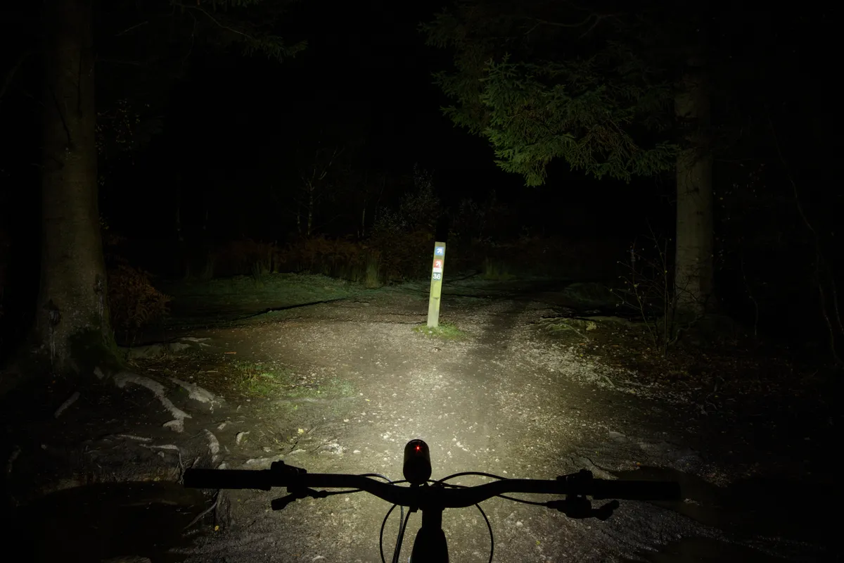 Knog PWR Mountain bicycle light beam pattern