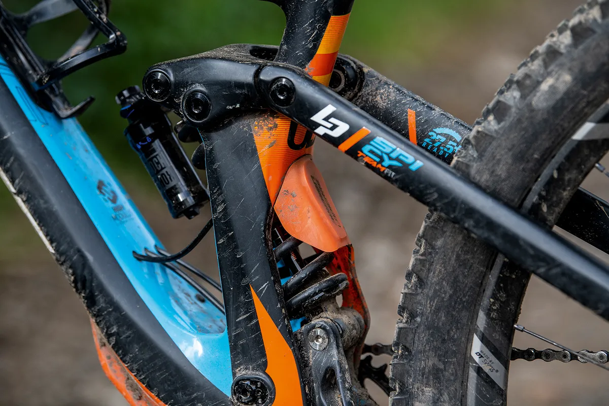 RockShox Super Deluxe RCT Coil shock on a Lapierre Spicy Team Ultimate