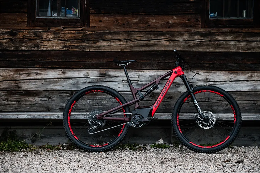 The Instinct Powerplay has 29-inch wheels, a 672Wh battery and the Dyname 3 drive system Rocky Mountain developed