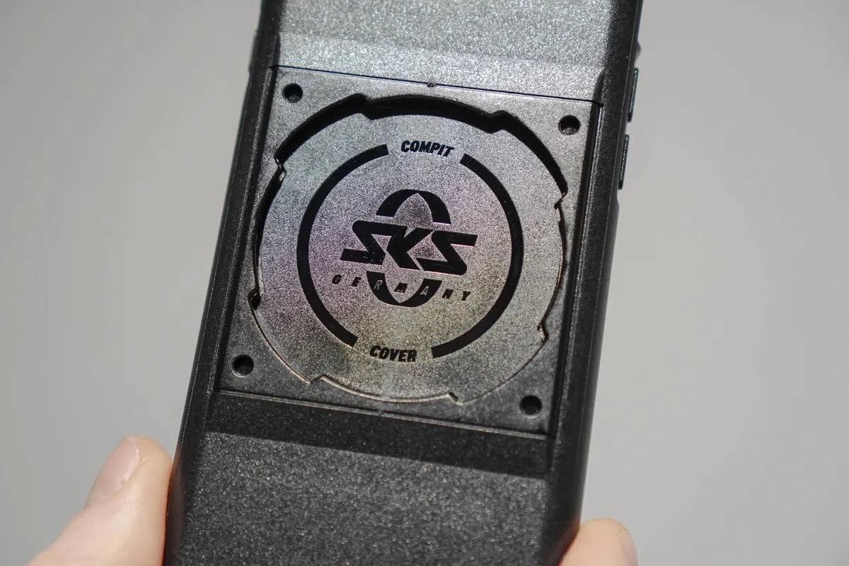 SKS Compit  smartphone holder locking mechanism