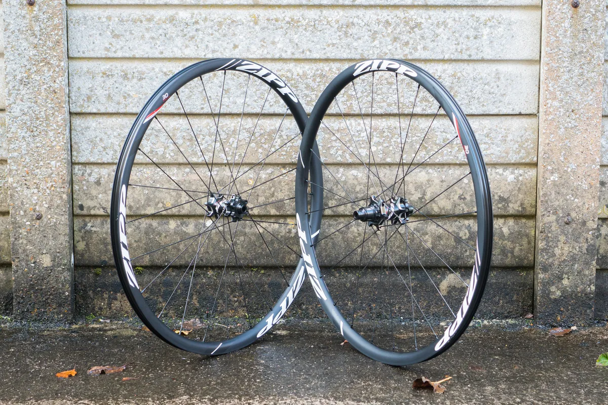 Zipp 30 Course road bicycle wheels