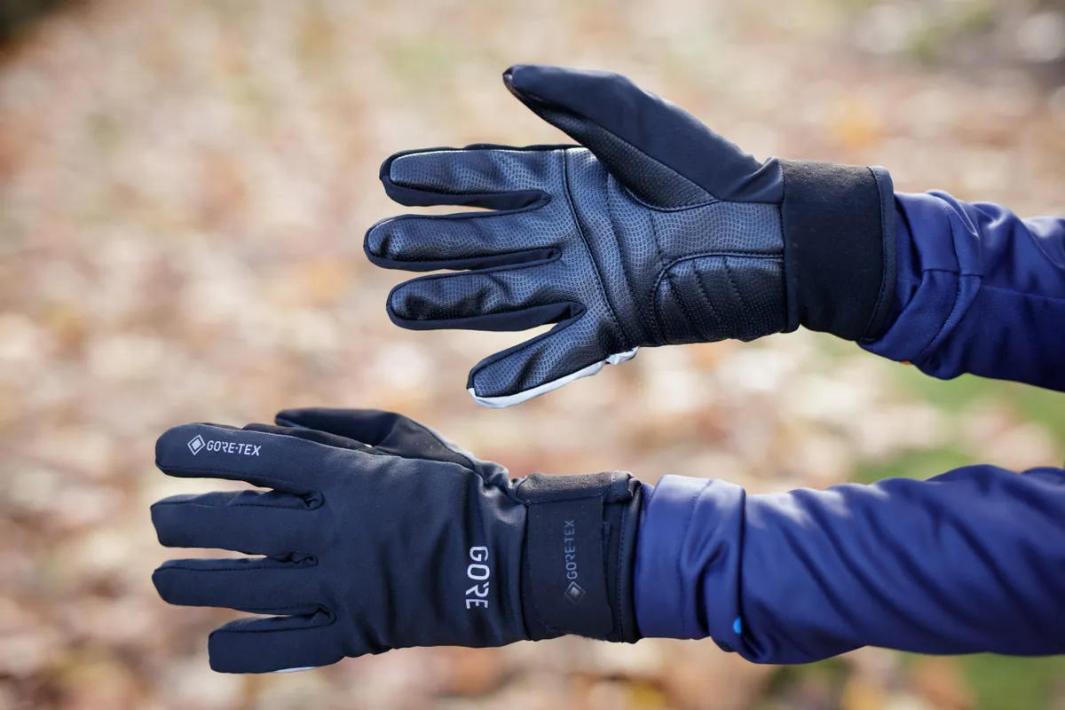Winter cycling gloves