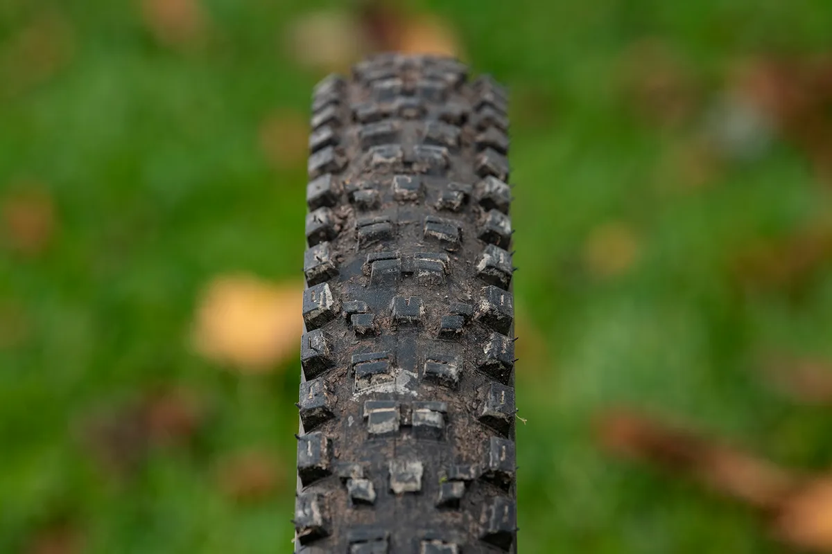 Specialized Eliminator BLCK DMND mountain bike tyre