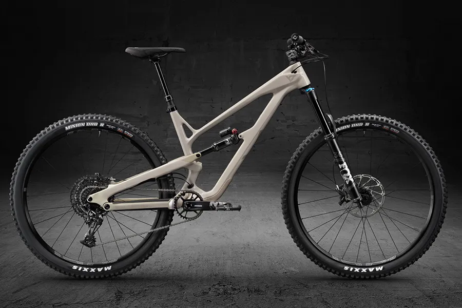 Jeffsy Comp Full suspension mountain bike from YT Industries in dune grey