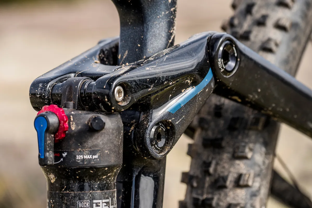 RockShox Deluxe Select  rear shock on full suspension mountain bike