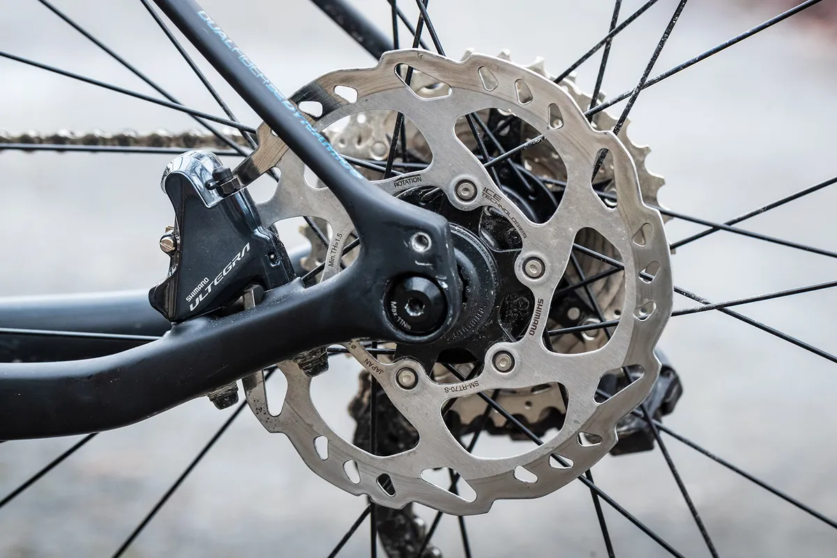 Rear Shimano Ultegra hydro disc and rotor, on the Grade Carbon Pro