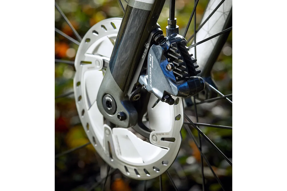 Shimano Ultegra disc brakes with 160mm rotors