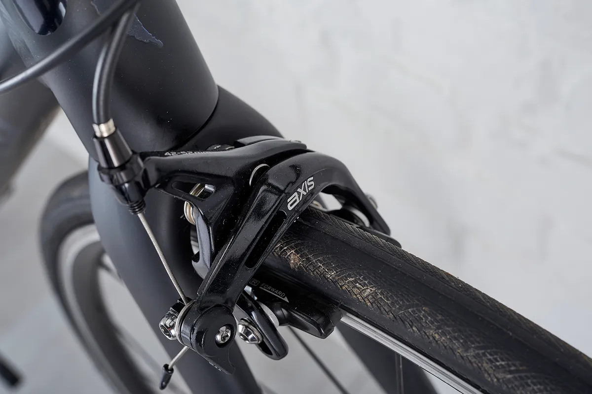 Axis 1.0 caliper brakes on the Specialized Allez Elite road bike