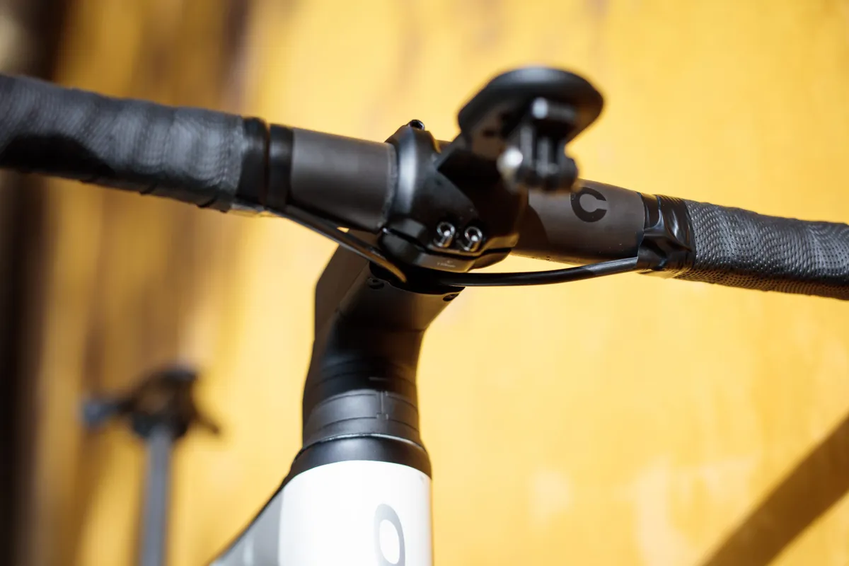 Bike of the Week | Orbea Orca OMX handlebar and stem with integrated cable routing