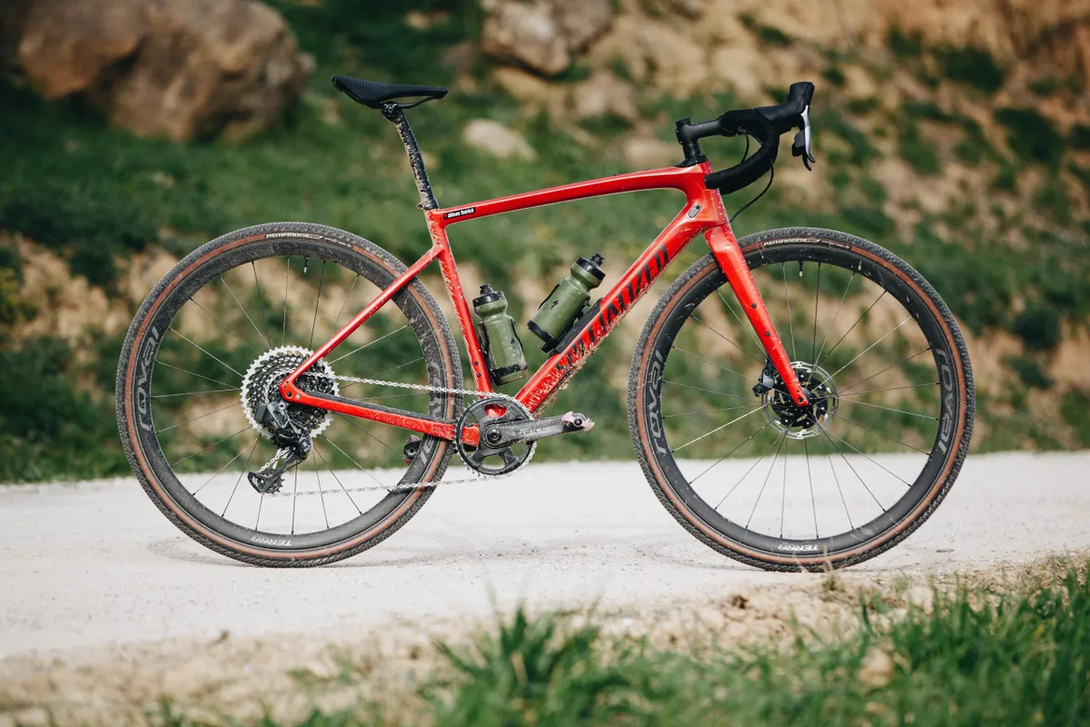 The new 2021 Specialized Diverge Pro Carbon gravel bike