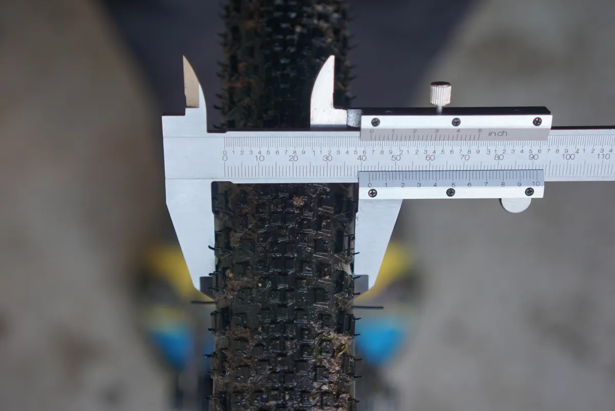 Vernier calipers measuring tyre width