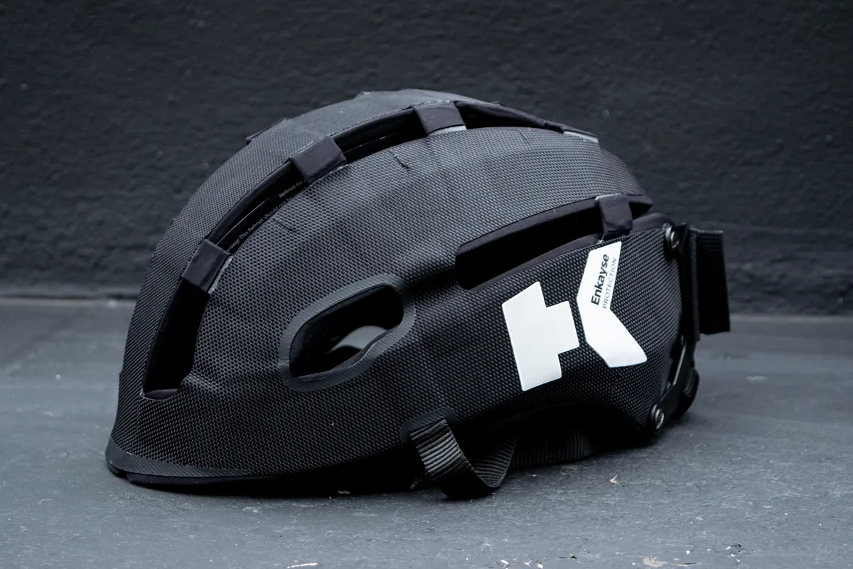 Hedkayse helmet side profile in black