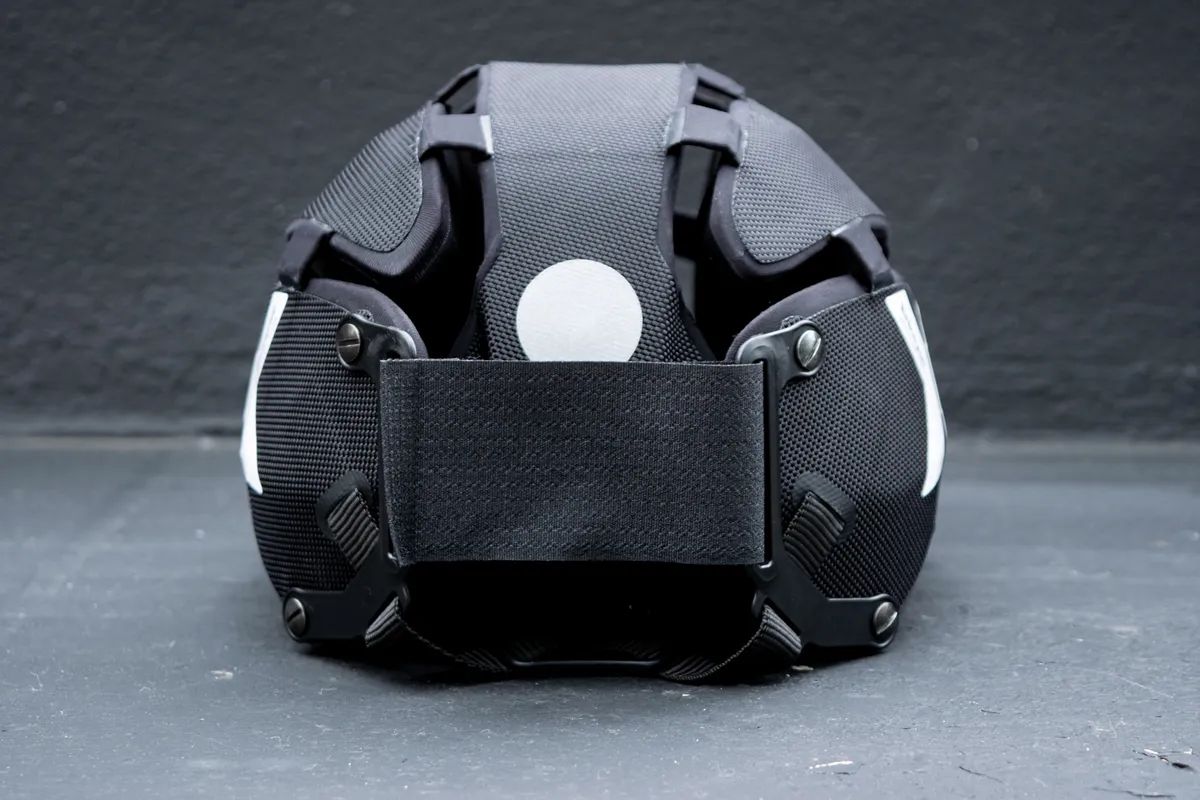 Hedkayse helmet rear in black