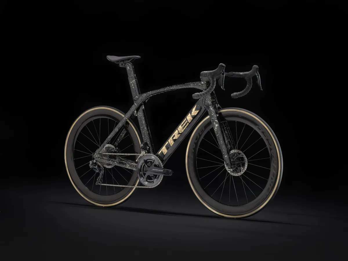 Madone Sweet Gold Leaf ICON Project One